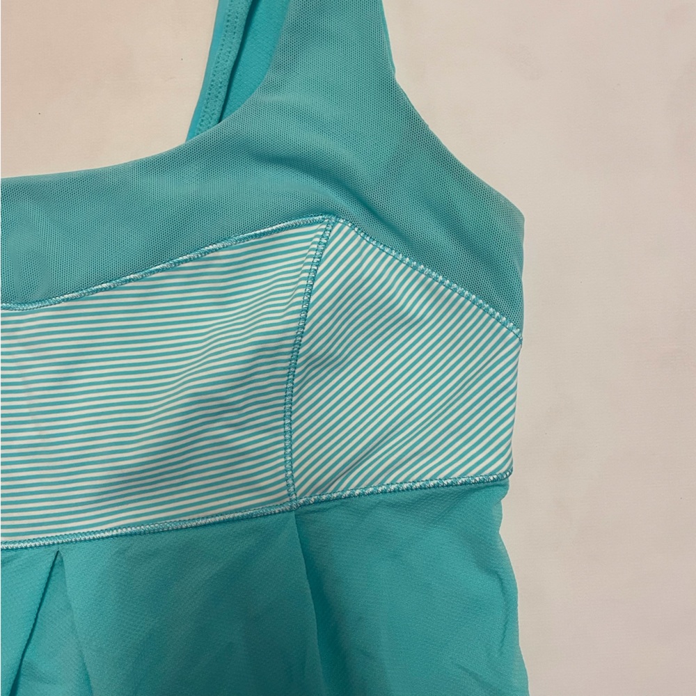 Lululemon | Elevate Tank | Angel Blue / Tonka Stripe Angel Blue White | Size 6 - Picture 8 of 13